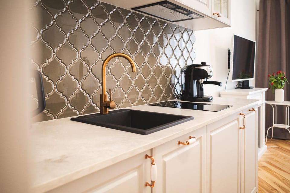 TV and multimedia, Kitchen or kitchenette, dishwasher, locker