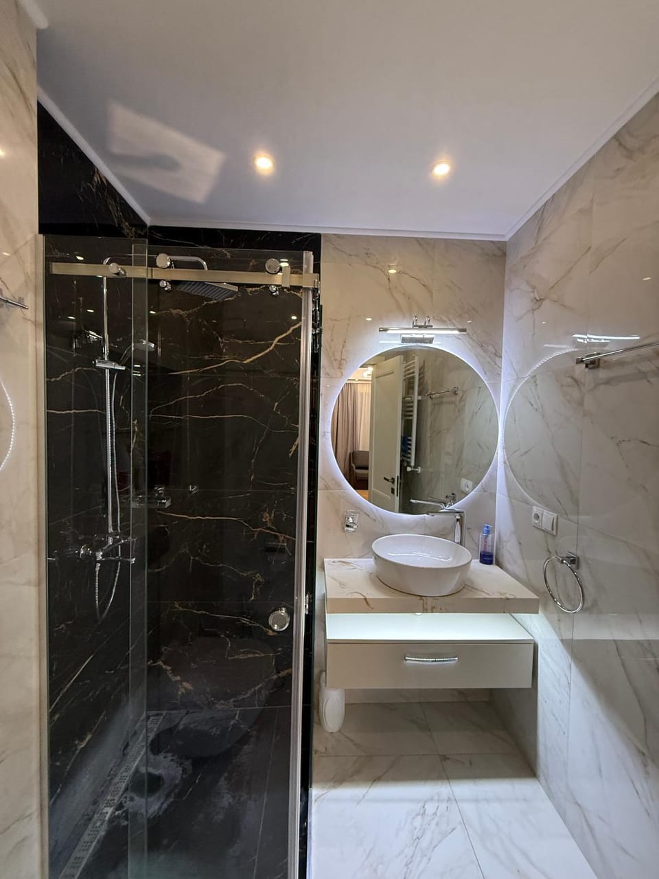 Aparthotel Hilton Blox Apartment in Tbilisi, Georgia