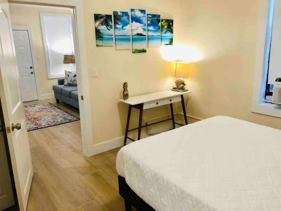 PETS OK Steps 2 Ocean Center Walk 2 Beach Apartment in Florida