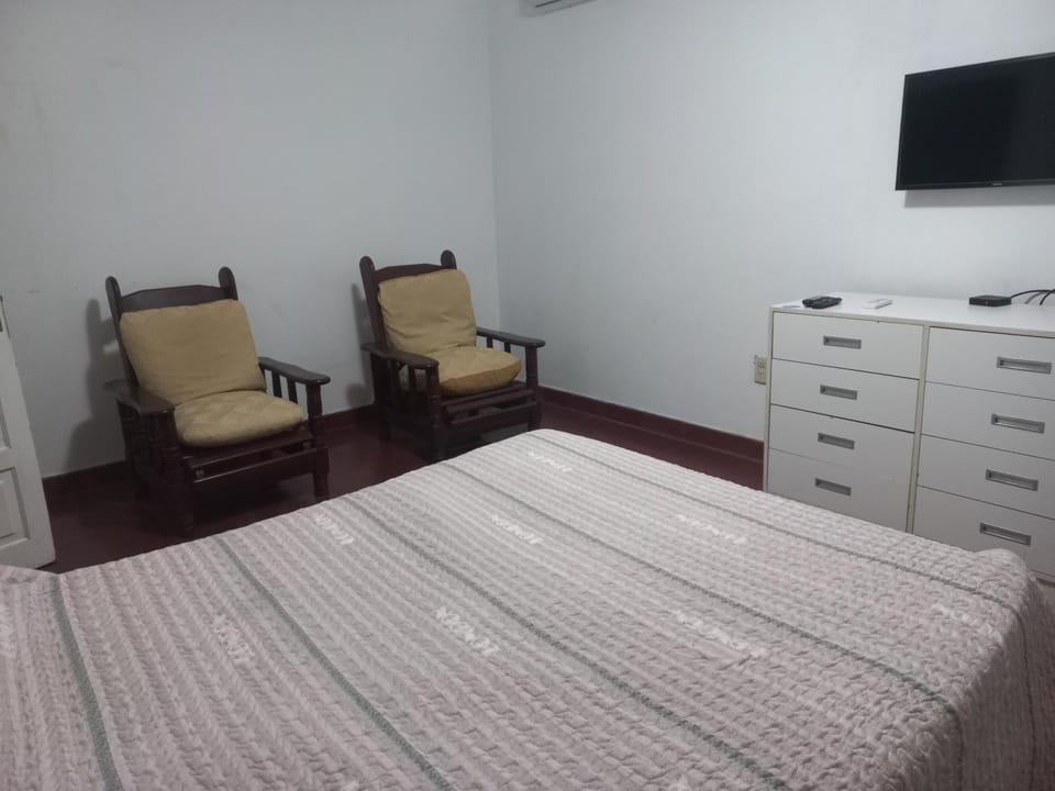 Alquiler Temorario Plaza Gurruchaga Apartment in Salta