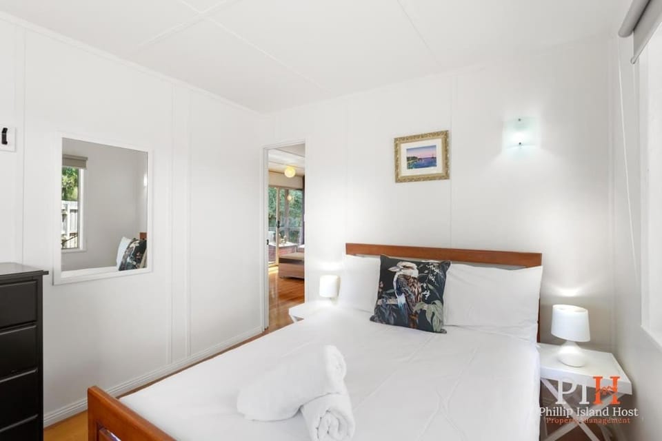 3 Bdr Cozy Retreat Close to Town House in Cowes