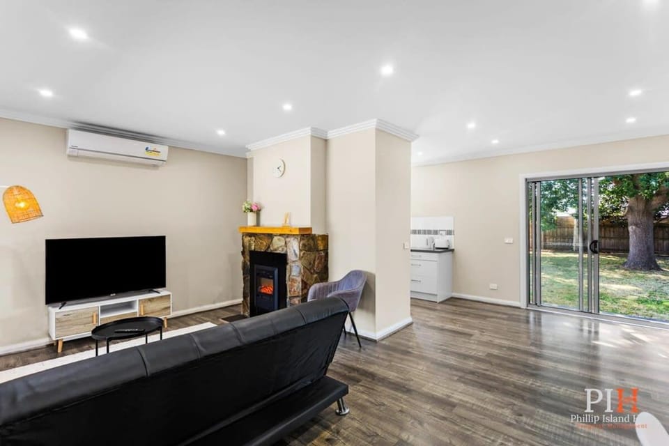 Charming 3 Bdr Near Town Centre House in Cowes