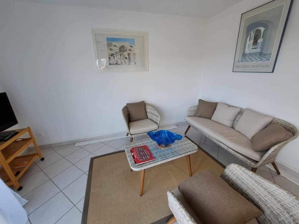 Appartement 3 pièces climatisé avec terrasse à Marseillan, parking privé, proche des commodités - FR-1-326-806 Apartment in Marseillan