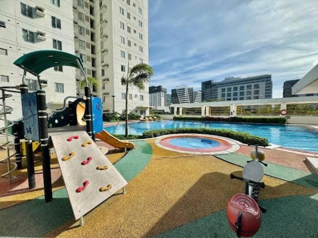 Huge 2BR Condo in IT Park Cebu Apartment in Lapu-Lapu City