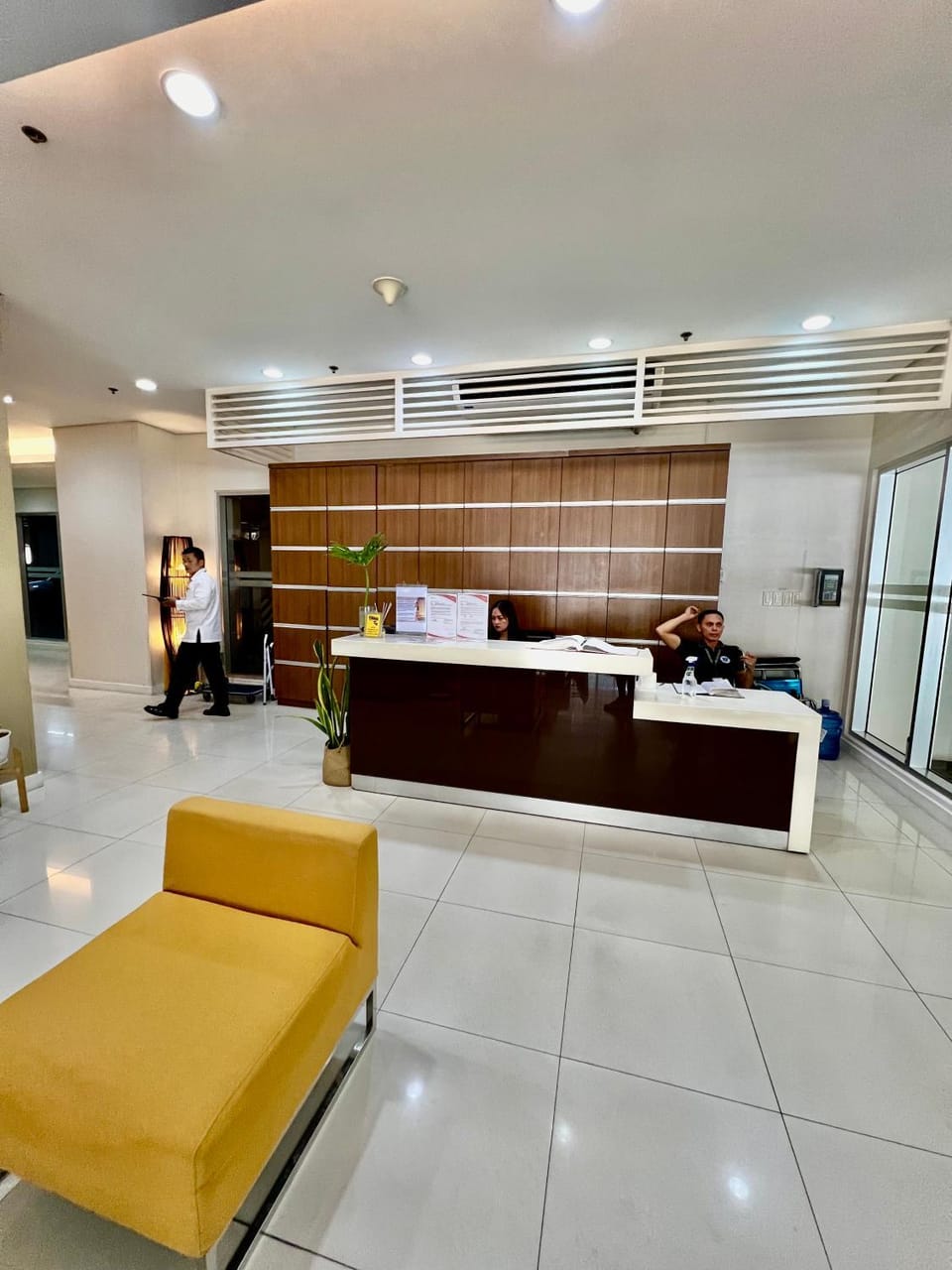 Huge 2BR Condo in IT Park Cebu Apartment in Lapu-Lapu City
