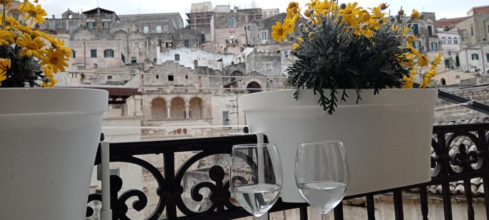 View (from property/room), Balcony/Terrace