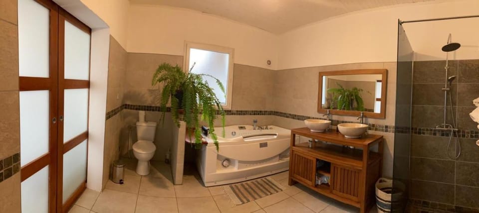 chambre cosy aux capucines du volcan La plaine des cafres Vacation rental in Réunion