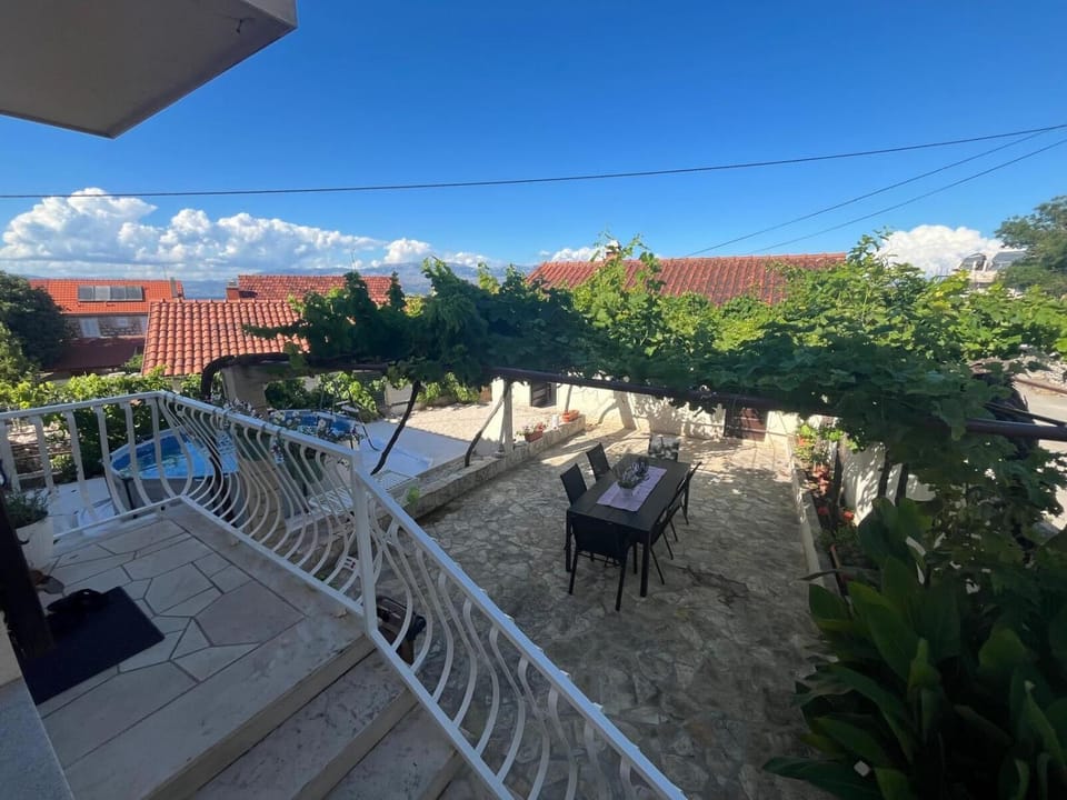 Balcony/Terrace, Swimming pool