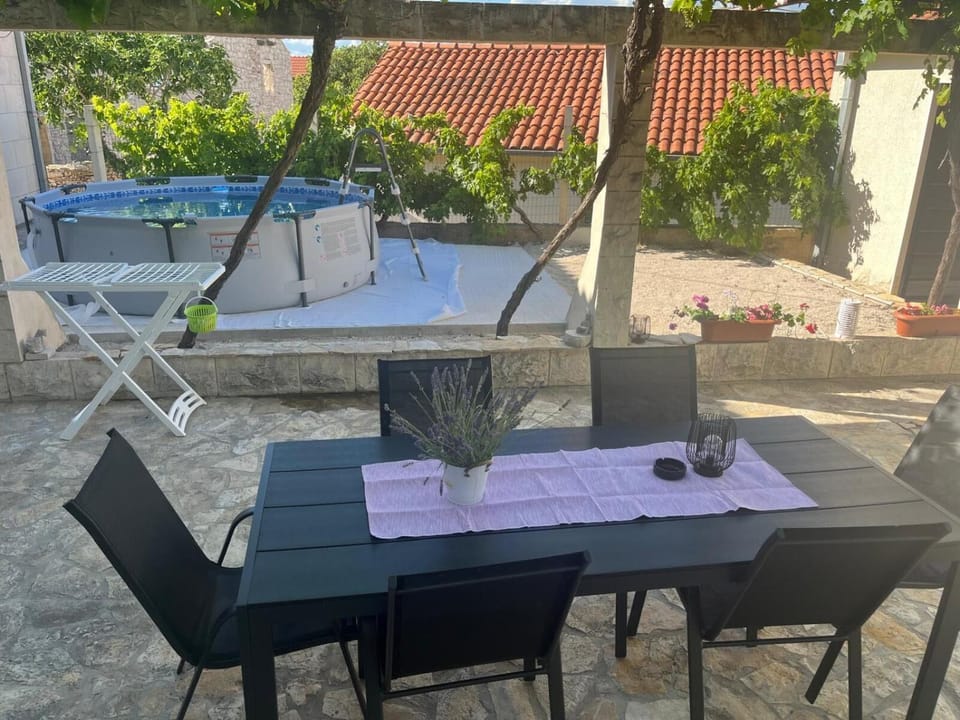 Balcony/Terrace, Swimming pool