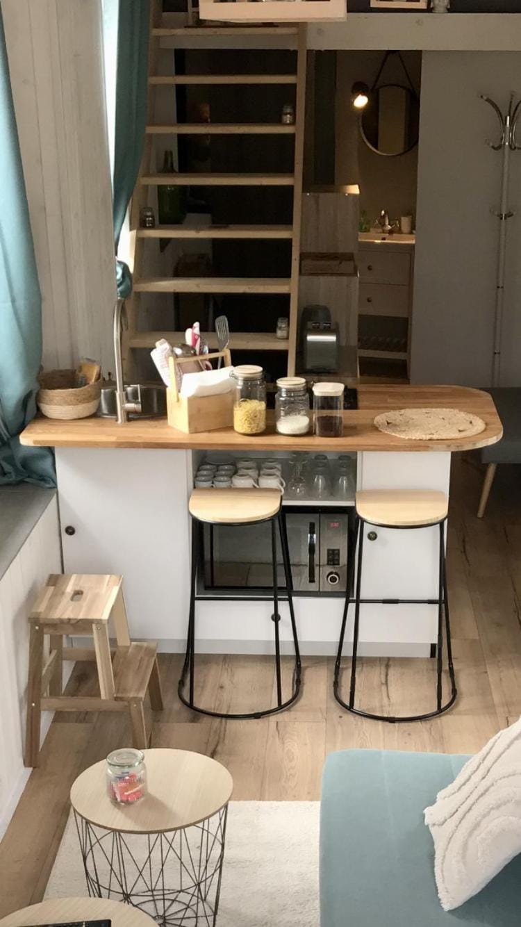 Kitchen or kitchenette, Dining area, minibar