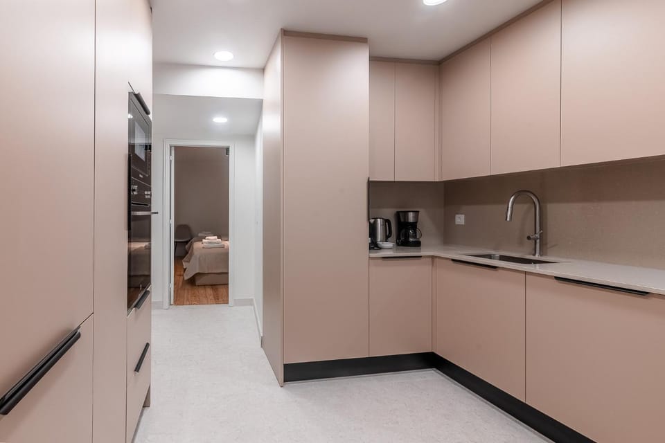 Kitchen or kitchenette, oven, stove