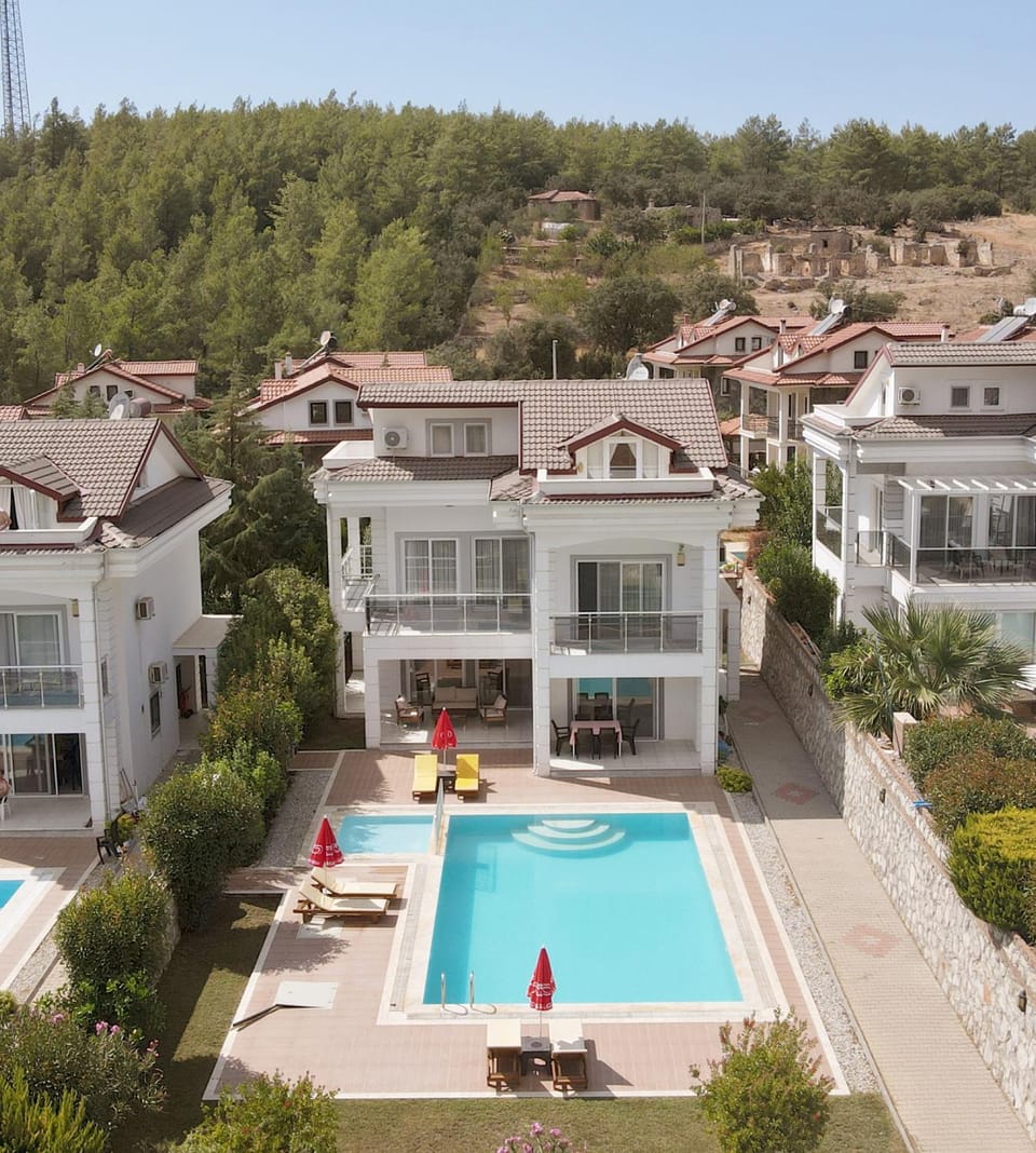 Property building, Bird's eye view