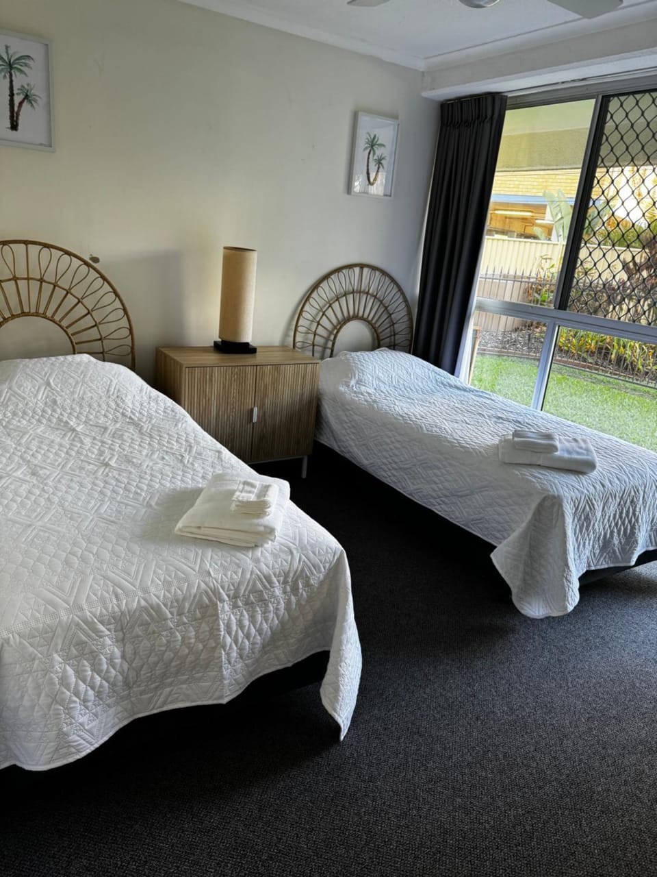 Surfers Beachside Retreat Apartment in Surfers Paradise