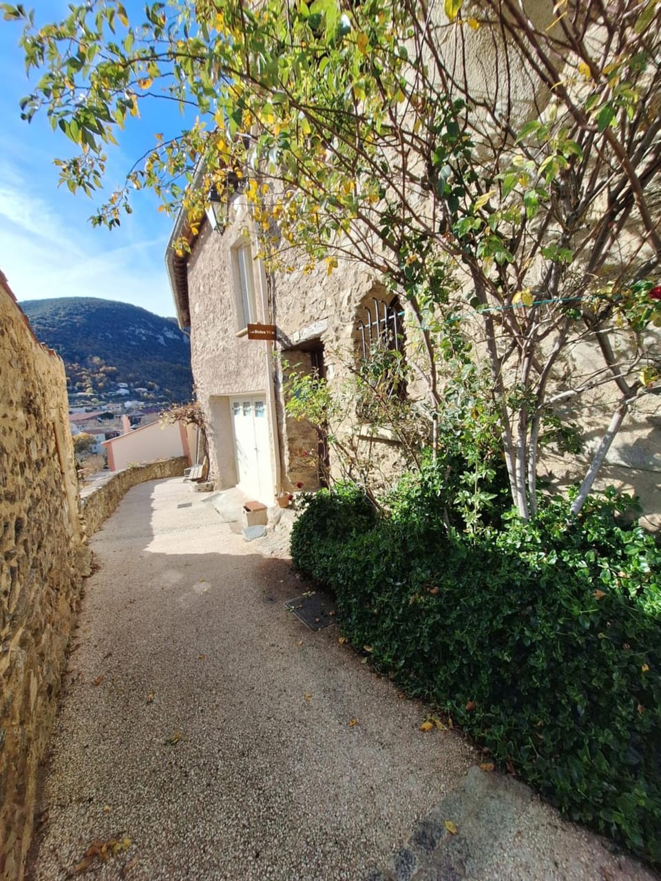 Property building, Facade/entrance