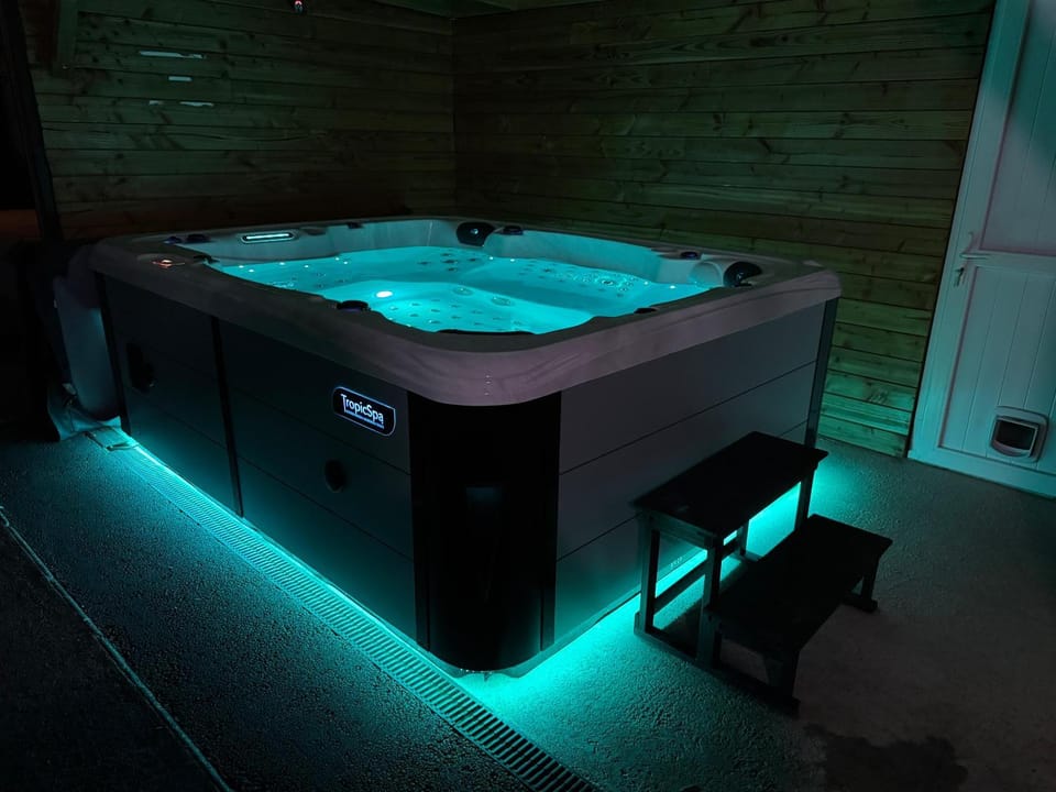 Hot Tub