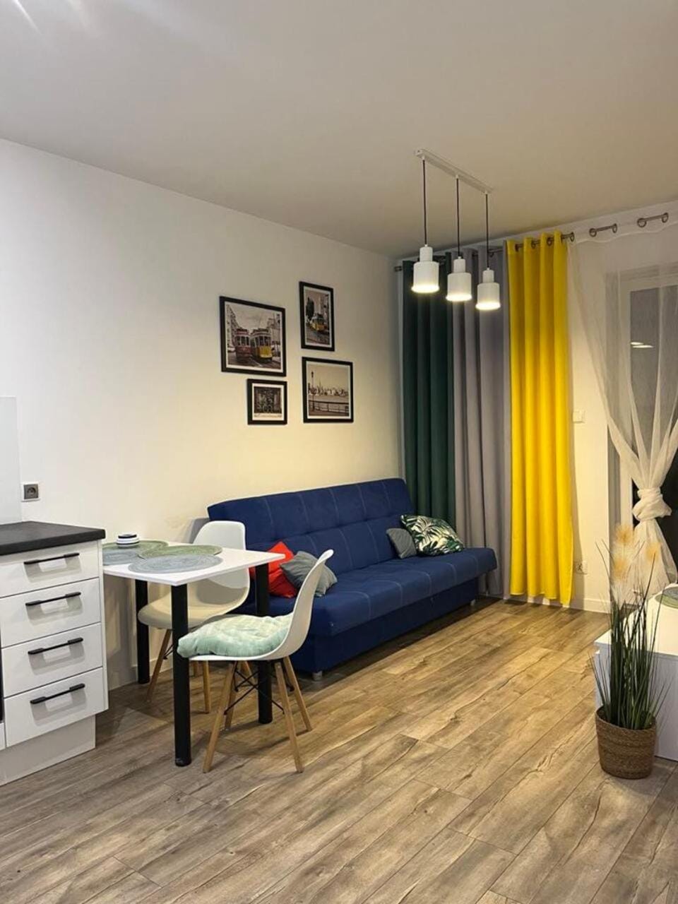 Apartament Chiara z balkonem Apartment in Lower Silesian Voivodeship