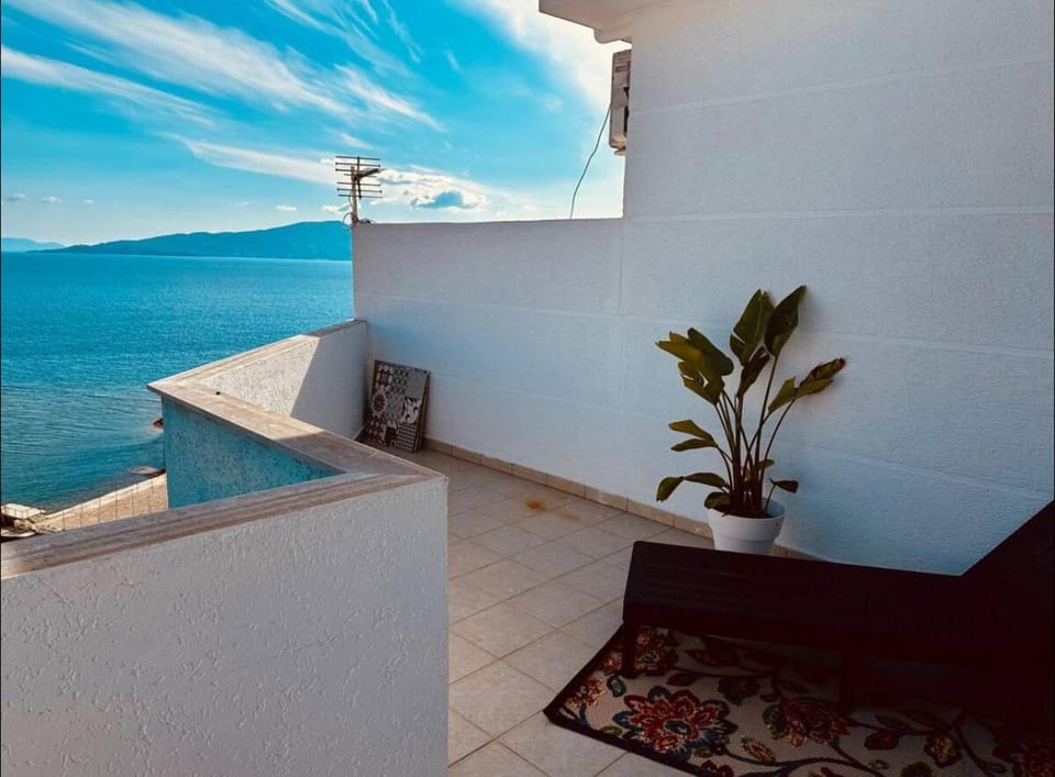 View (from property/room), Balcony/Terrace, Sea view