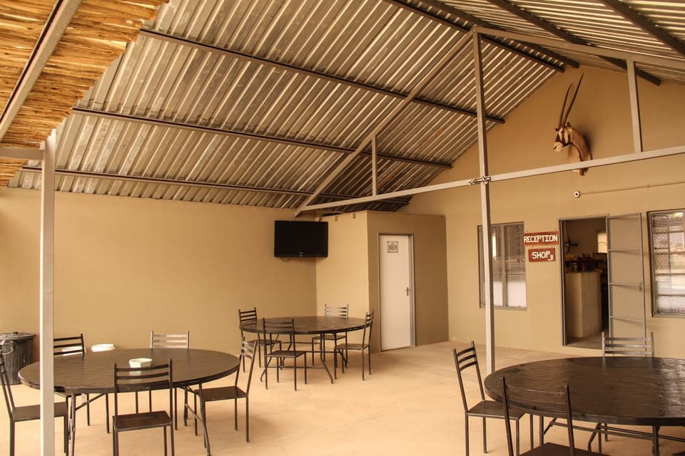 Property building, Restaurant/places to eat