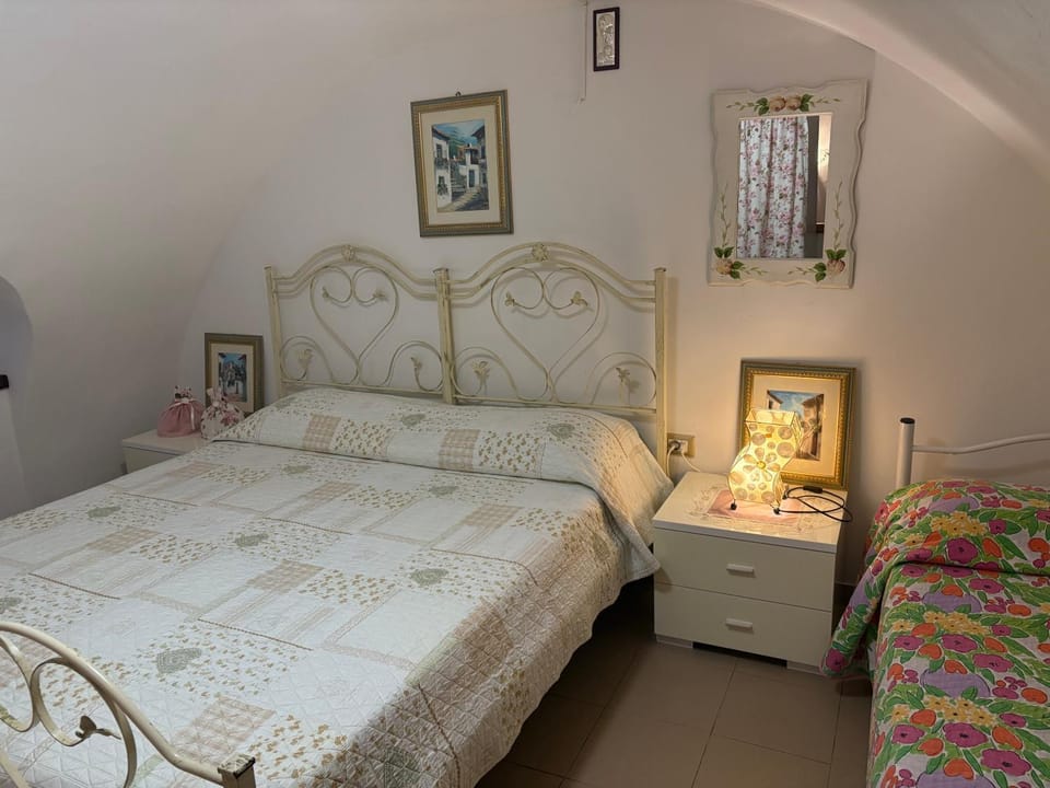CASA con WI-FI NEL CENTRO STORICO A DUE PASSI DALLA SPIAGGIA Apartment in Vieste