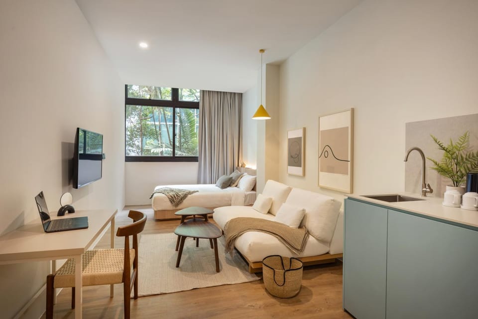 TV and multimedia, Kitchen or kitchenette, Living room, Seating area, washing machine, air conditioner