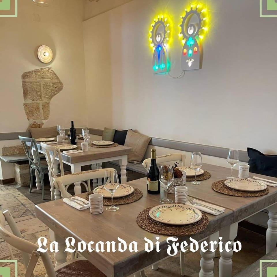 Restaurant/places to eat, Food and drinks