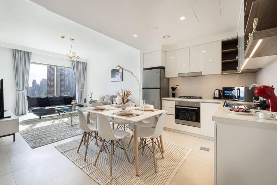 Downtown - Burj Khalifa Facing - 2 Bed Luxe Apartment Apartment in Dubai