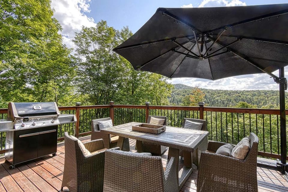 Patio, BBQ facilities, Balcony/Terrace, Mountain view
