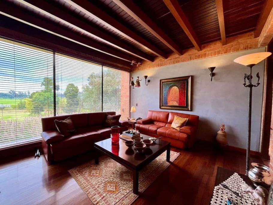 The Abbey - Country House Chalet in Bogota