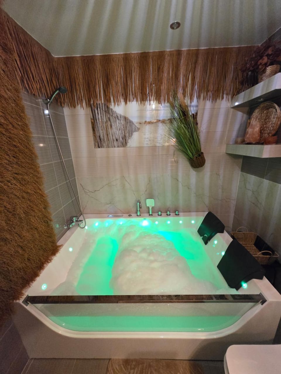 Hot Tub, Bathroom, Bath