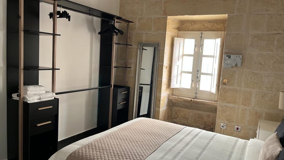 That Little (Old) House House in Malta