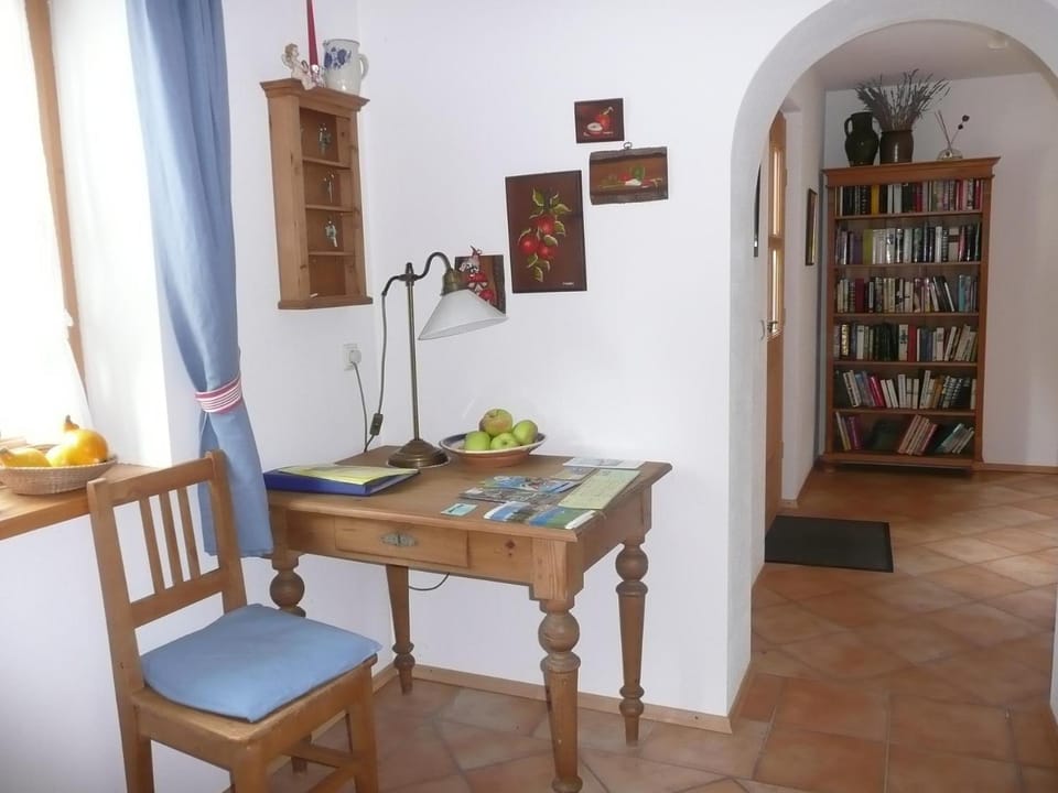Library, Seating area