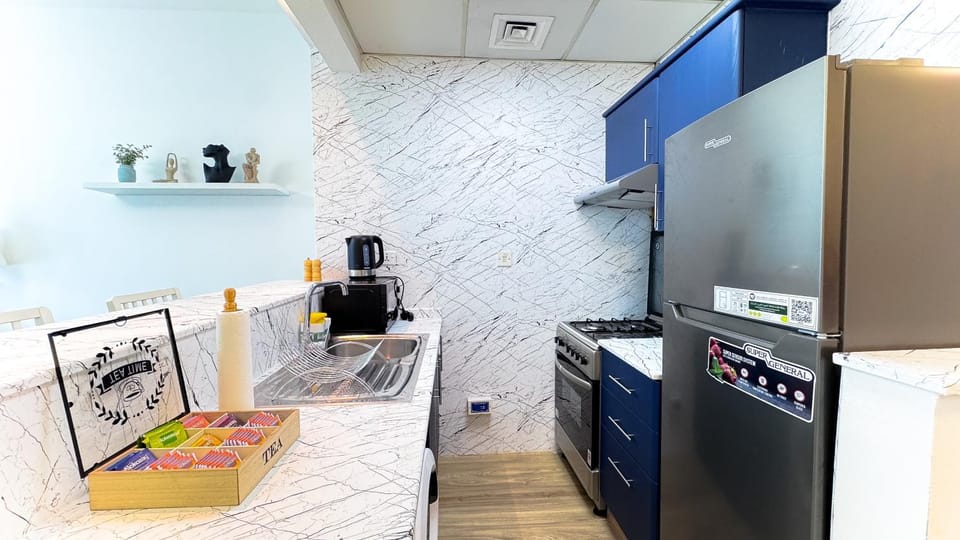 Dubai Marina - Modern Designed - Gorgeous Studio- Close Metro Station Apartment in Dubai