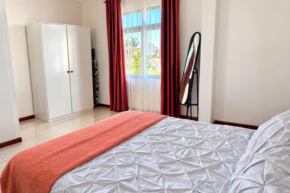 Bedroom, air conditioner