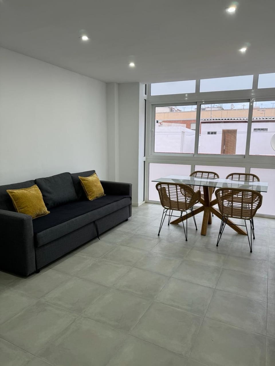 UIM Mediterraneo Cendoya 3 Wifi Apartment in Port de Sagunt