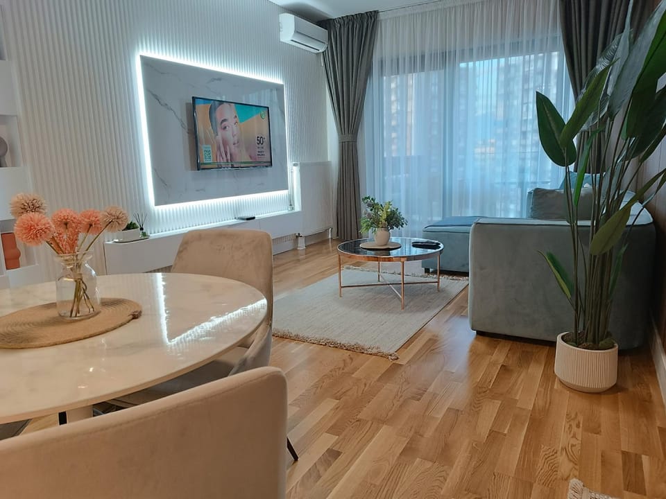 TV and multimedia, Living room, Seating area
