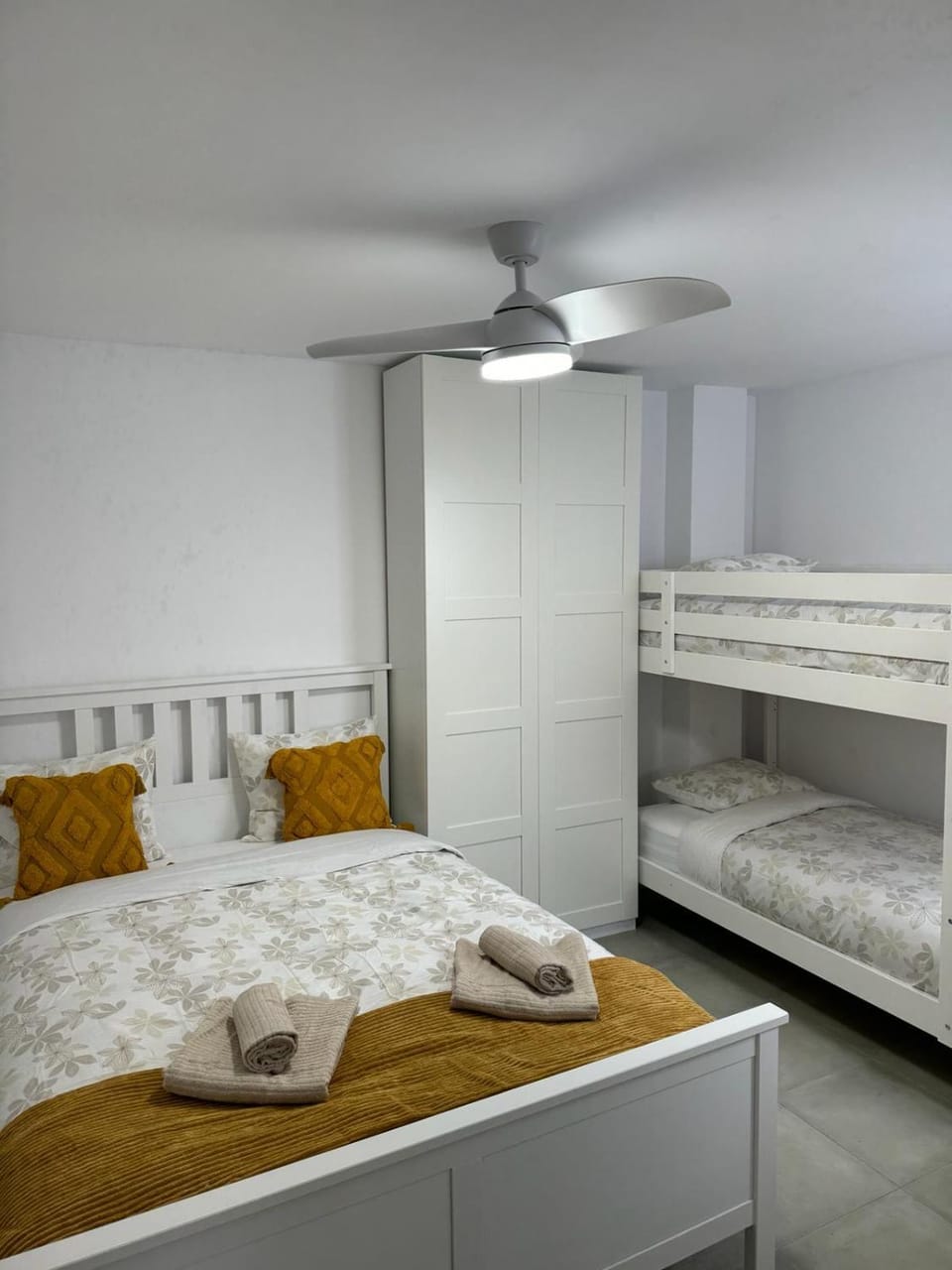 Bed, Photo of the whole room, Bedroom, bunk bed, wardrobe