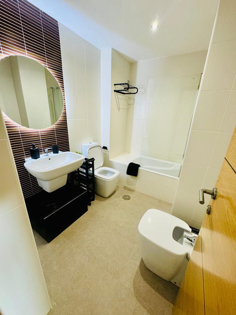 Toilet, Bathroom, Bath, towels