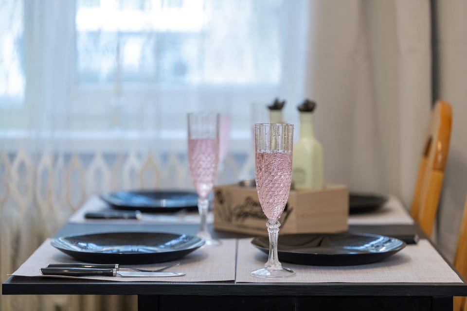 Food and drinks, Dining area, Drinks