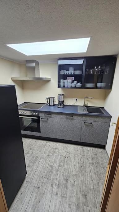 Coffee/tea facilities, Kitchen or kitchenette, pet friendly, stove, kitchen, kitchen