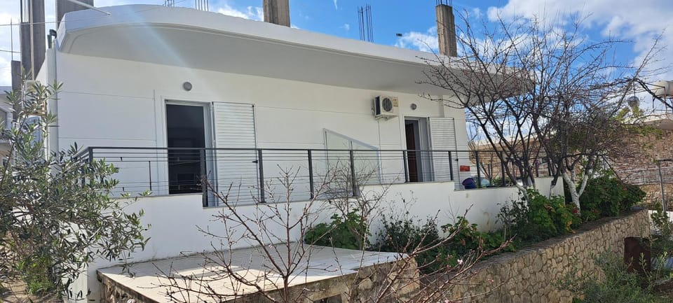 Property building, Balcony/Terrace