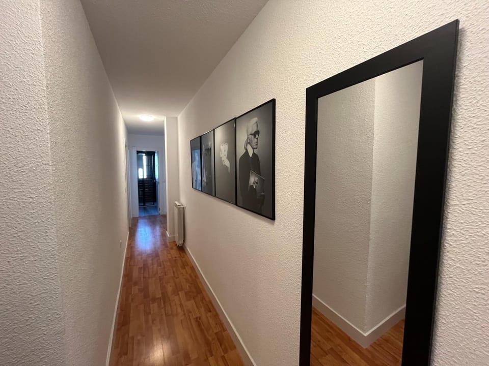 VIVIENDA DE USO TURÍSTICO ENJOY ÁVILA 4- DIVINO Apartment in Ávila‎