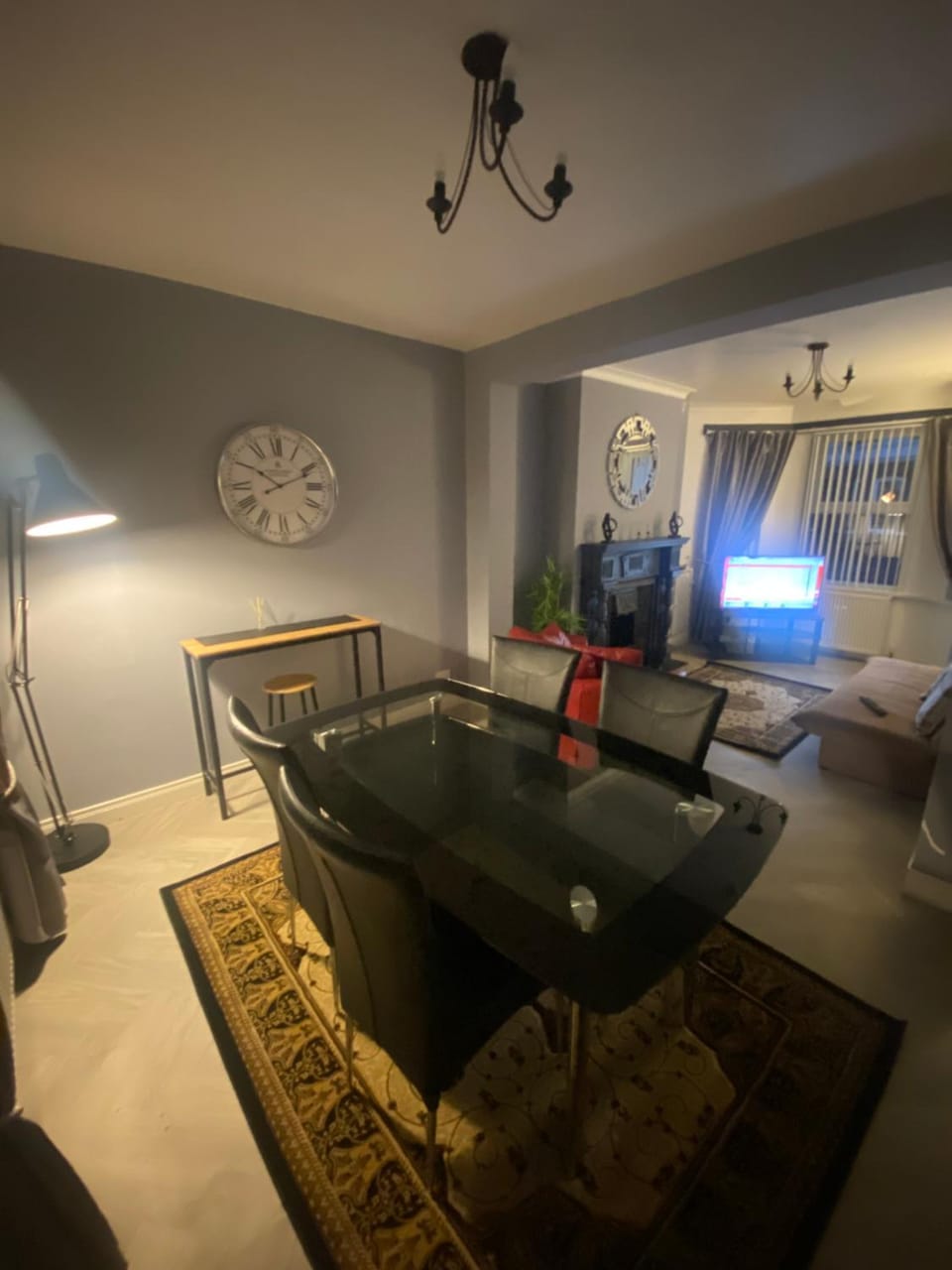 Manor House OVER 25 ONLY kids with adults allowed House in Belfast