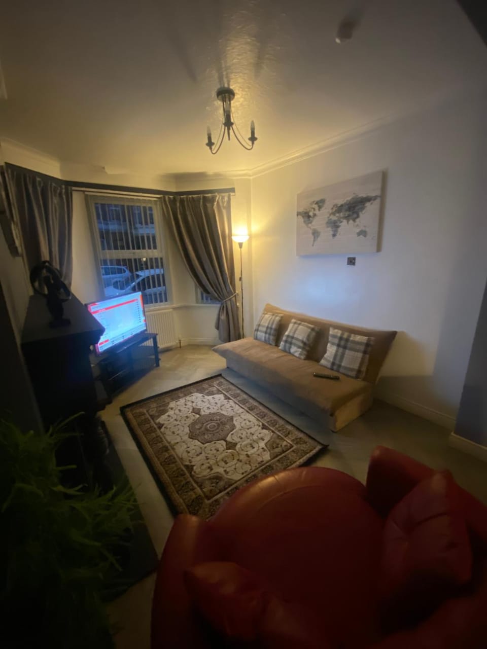 Manor House OVER 25 ONLY kids with adults allowed House in Belfast