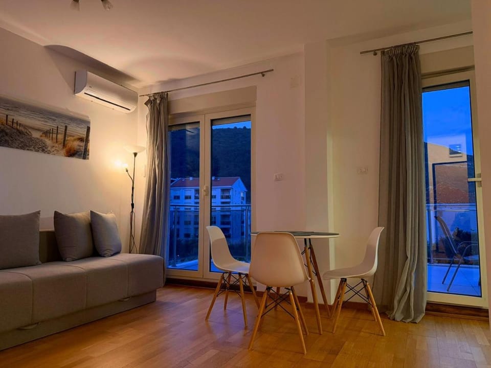 Palma Apartment in Budva