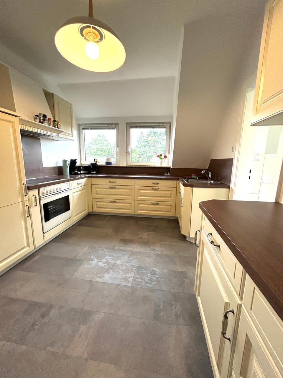 Kitchen or kitchenette, stove, stove, kitchen, kitchen