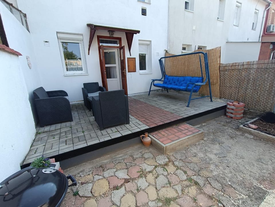 Vár-Lak Apartman Apartment in Hungary