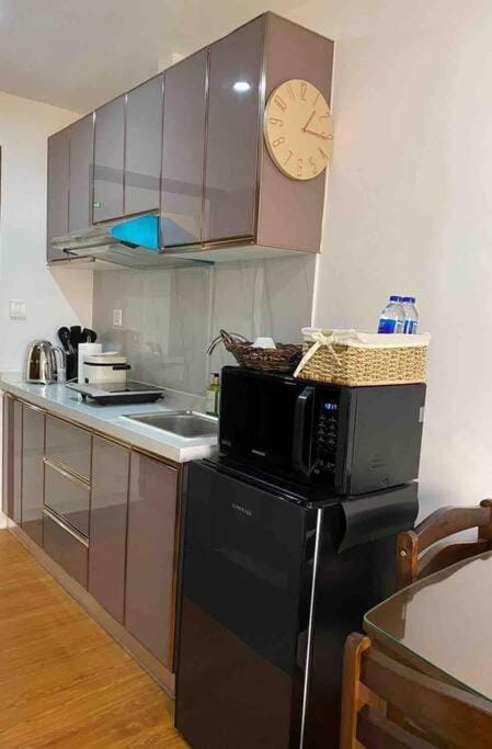 Chic Studio Unit with a Balcony and a View in Megatower Residences 3 Apartment in Baguio