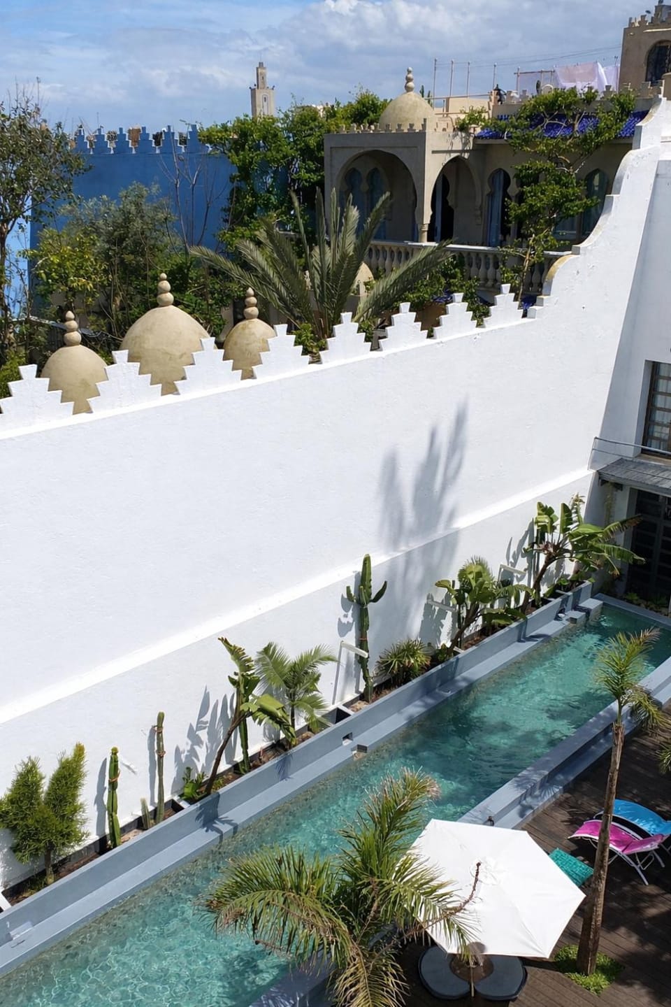 Swimming pool