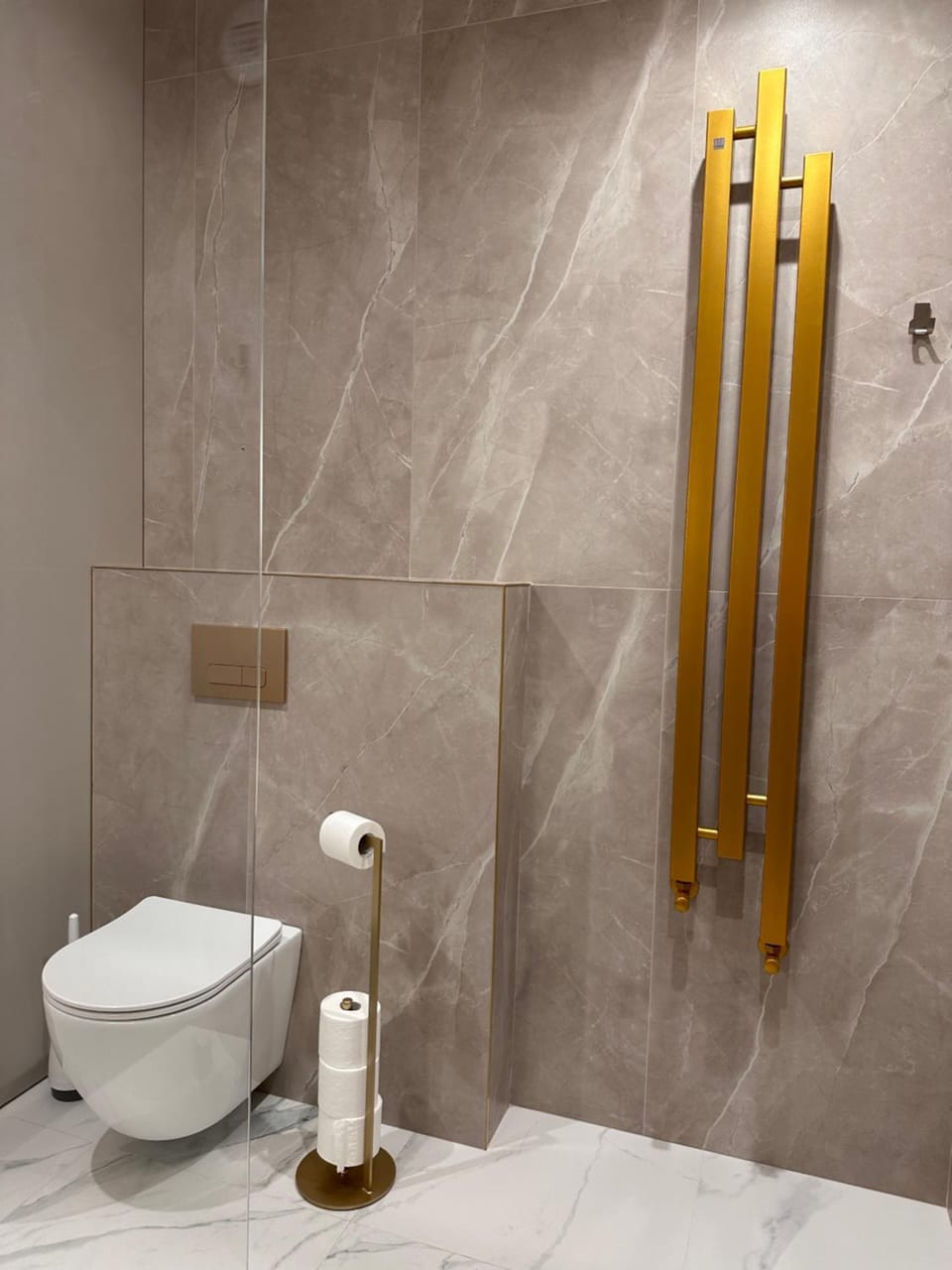 Taupe II Wyjątkowy Apartament w centrum Łodzi Apartment in Masovian Voivodeship