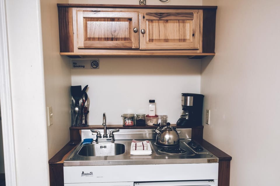 Fifth Dimension Room 1 Apartment in Crestone